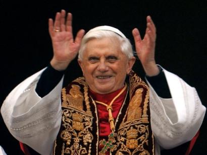 pope benedict xvi coat of arms. the new Pope Benedict XVI.